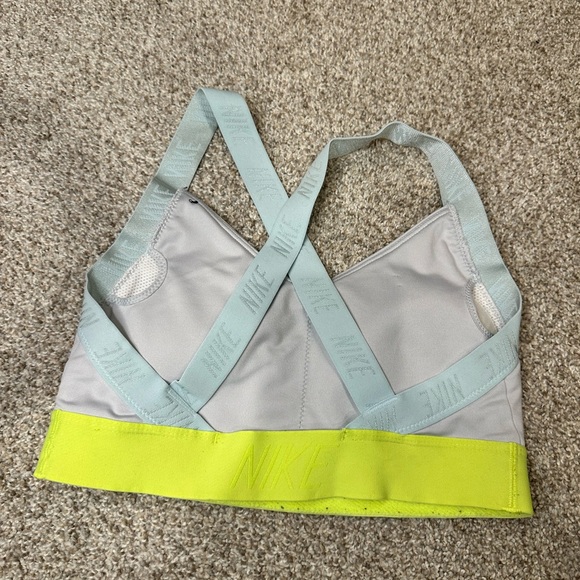 Nike Women's Indy Sports Bra EUC - Picture 5 of 7